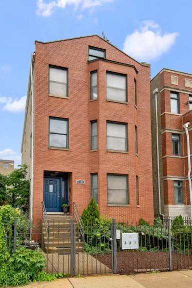 Main picture of 1966 W Diversey Pkwy
