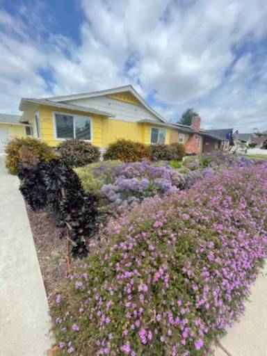 Main picture of 1521 W Cerritos Ave
