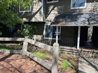 Main picture of 1920 E 20th St