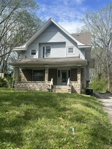 Main picture of 3850 E 62nd St