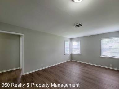 Main picture of 8727 Flossie Mae St