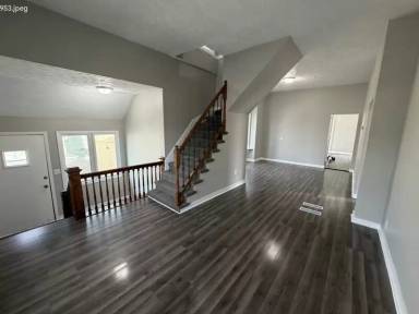 Main picture of 3251 Orchard St