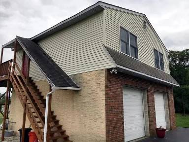 Main picture of 385 New Magnolia Rd