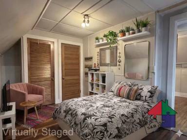 Main picture of 235 Elm St