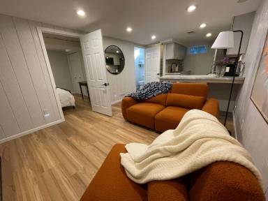 Main picture of 2814 Iowa St