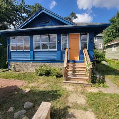 Main picture of 2709 Linden St