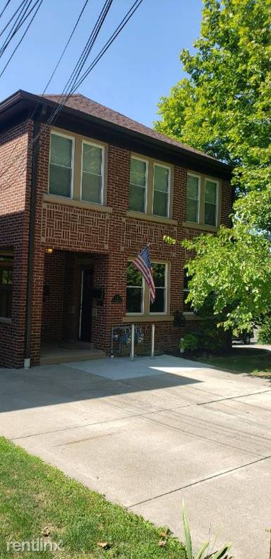 Main picture of 27 N Meadowcroft Ave