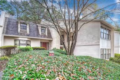 Main picture of 2410 Huntingdon Chase