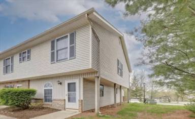 Main picture of 762 E Sherwood Hills Dr