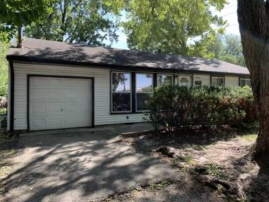Main picture of 1202 Redwood Dr