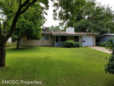 Main picture of 2360 Cherry Ln
