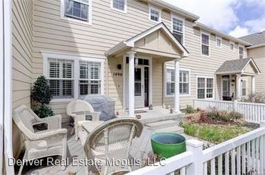 Main picture of 1490 Bergen Rock St