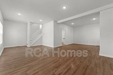 Main picture of 619 N Sherman Dr