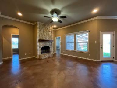 Main picture of 3000 Silver Saddle Dr