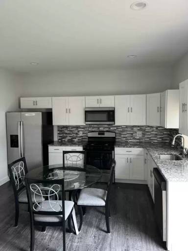 Main picture of 1122 Second Ave