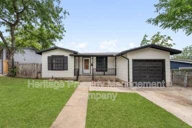 Main picture of 310 Sumner Dr