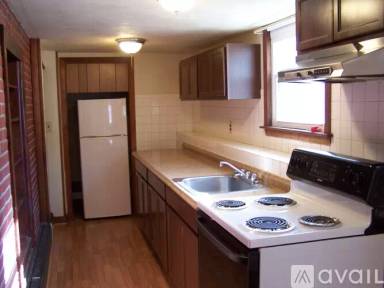 Main picture of 36 Cherry St