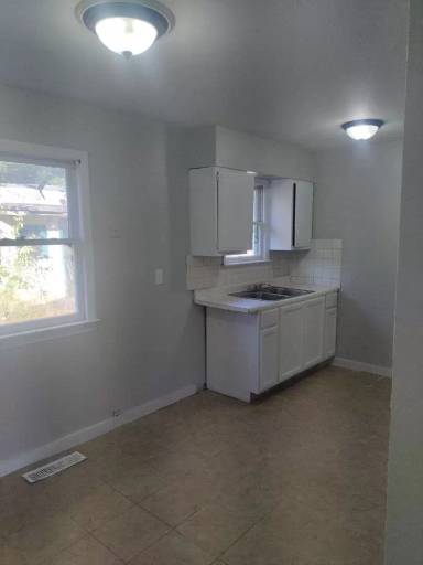 Main picture of 12510 Summerland Ave