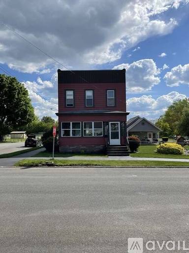 Main picture of 138 Hudson Ave