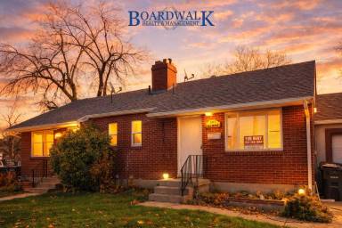 Main picture of 1327 W Illinois Ave