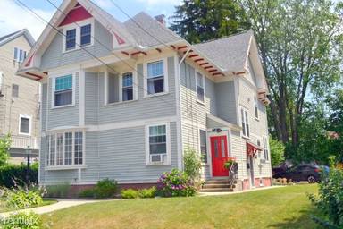 Main picture of 50 Columbia Ave