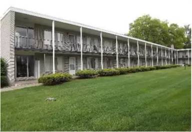 Main picture of 17175 Redford St