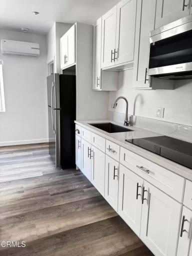 Main picture of 1251 Nightingale Pl