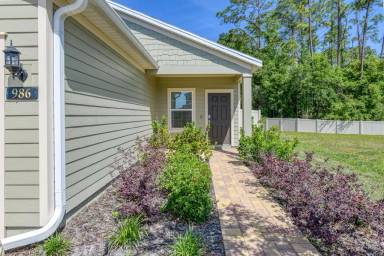 Main picture of 986 Arcadian Lakes Blvd