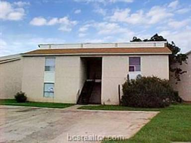 Main picture of 2805 Cypress Bend Cir