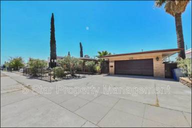 Main picture of 3030 Aurora Ave