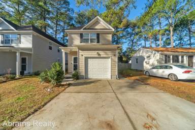 Main picture of 117 N Budding Ave