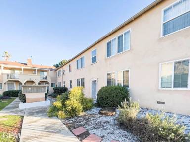 Main picture of 6150 Hazeltine Ave