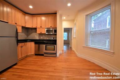 Main picture of 312 Tappan St