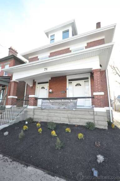 Main picture of 71 E Gates St