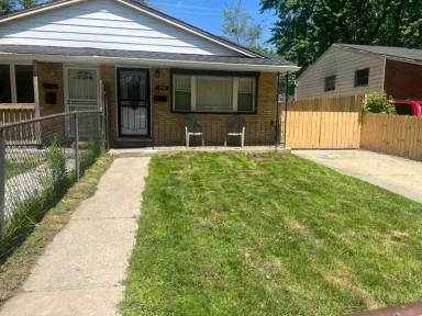 Main picture of 936 W 116th Pl