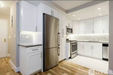 Main picture of 780 Columbus Ave