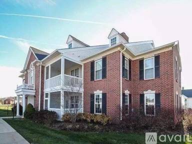 Main picture of 856 W Summerfield Glen Cir