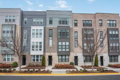 Main picture of 13356 Arrowbrook Centre Dr