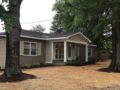 Main picture of 482 Shelley Rd