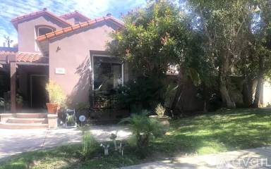 Main picture of 466 El Camino Dr