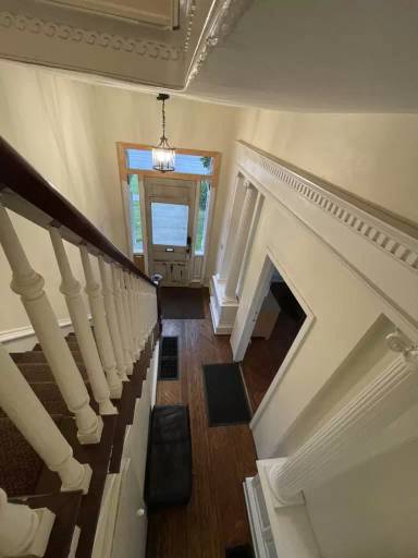 Main picture of 520 W 3rd St