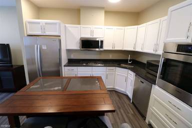 Main picture of 4 Mayflower Ave