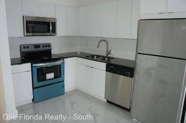 Main picture of 2140 NE 56th St