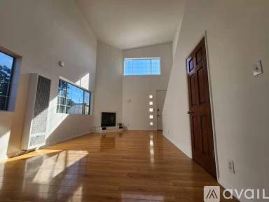 Main picture of 615 Sunset Ave