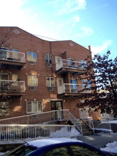 Main picture of 378 92nd St