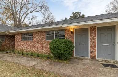 Main picture of 706 Stubbs Ave