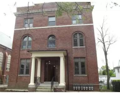 Main picture of 169 Moore St