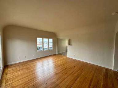 Main picture of 441 Merritt Ave