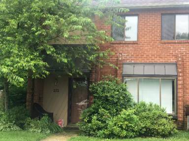 Main picture of 212 Towyn Ct