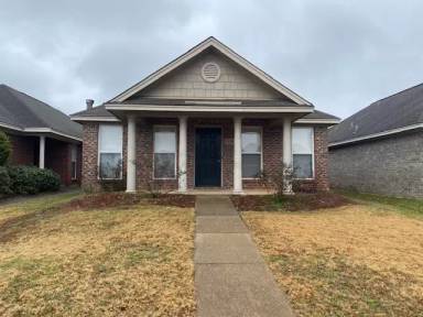 Main picture of 8301 Dison Dr